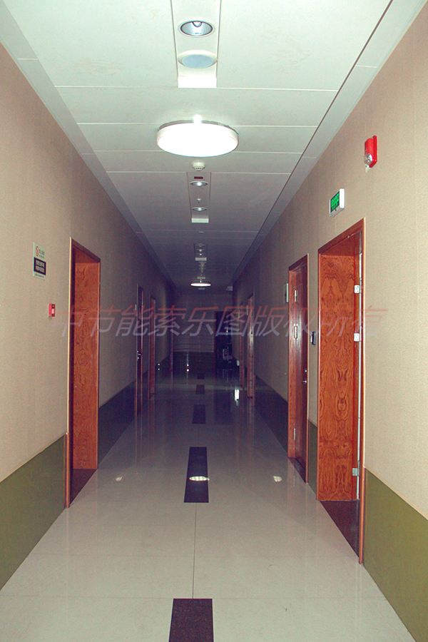 導(dǎo)光管案例浙大附屬婦產(chǎn)科醫(yī)院走廊