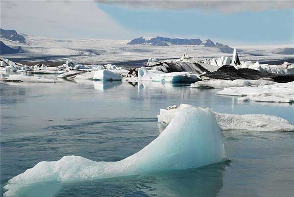 全球變暖引發(fā)“溫室地球”危急，削減氟利昂排放可降低風(fēng)險(xiǎn)