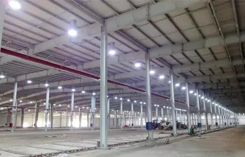 索樂圖導光管照明系統工廠應用車間